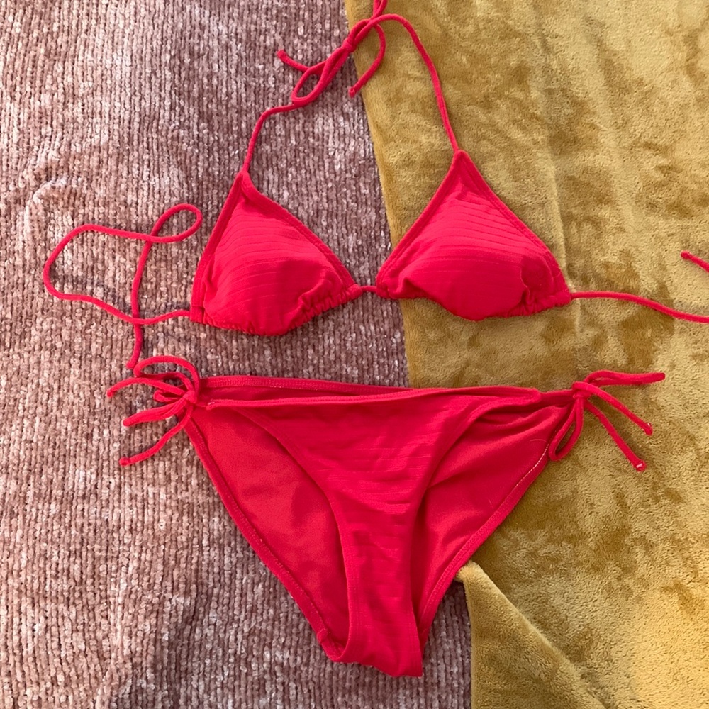 Red ribbed string bikini